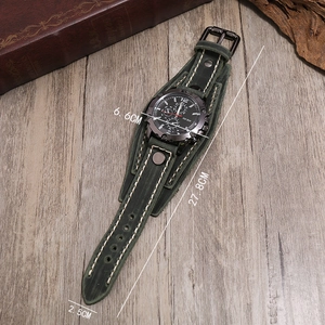 Détails d'une montre vintage en cuir vert foncé pour homme avec dimensions et style rétro
