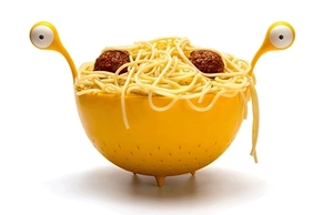 Funny yellow monster shaped spaghetti strainer bowl with googly eyes and long handles