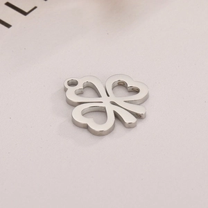 Polished silver stainless steel clover pendant with heart-shaped leaves for DIY jewelry