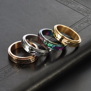 Hammered Texture Spinner Ring Titanium Steel Anxiety Stress Relief Fidget Band Rotating Jewelry Men Women Minimalist