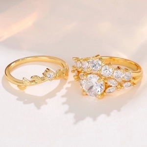 Elegant gold leaf ring set with sparkling clear zircons and round stones for women