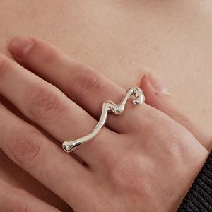 Minimalist 925 sterling silver ring with liquid metal style and irregular fluid design