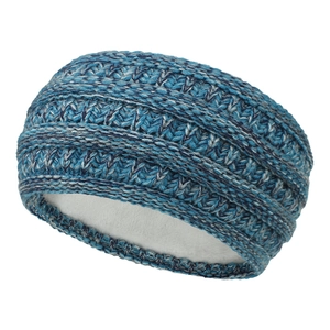 Détail du bandeau tricoté bleu montrant la doublure polaire épaisse et la texture douce
