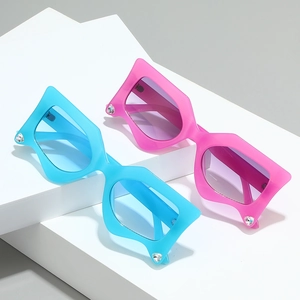 Occhiali Da Sole Geometrici Irregolari Plastica Con Strass Protezione UV400 Vacanza Spiaggia Moda Y2K Unisex