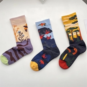 Artistic Graffiti Crew Socks French Retro Oil Painting Style Cotton Spandex Breathable Mid Calf Socks For Women Men
