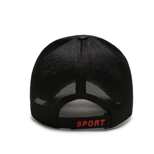Atmungsaktive schwarze Mesh-Basecap für Herren mit verstellbarem rotem Sport-Riemen