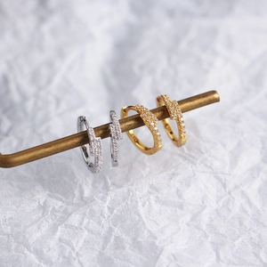 Minimalist S925 sterling silver hoop earrings with cubic zirconia in gold and silver finish
