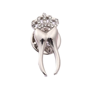 Sparkling crown tooth brooch for dentists featuring silver alloy with full rhinestone pavé