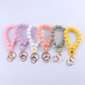 Silicone Beaded Wristlet Keychain Bracelet With Daisy Charm Sunflower Pendant Metal Lobster Clasp Key Ring For Women