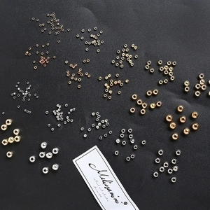 Cuentas redondas de metal en oro, plata y oro rosa para creación de joyas DIY