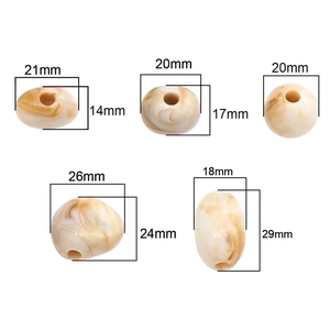 Detailed size guide for marble texture acrylic beads showing dimensions from 14mm to 29mm
