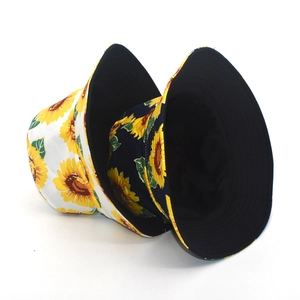 Chapeau bob réversible en coton à imprimé tournesols pour protection solaire blanc et marine