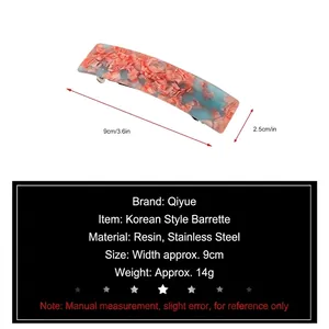 Barrette en résine marbrée rose et bleue avec dimensions et pince en acier inoxydable