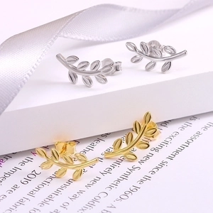 Elegant S925 sterling silver leaf stud earrings in gold and silver finish with butterfly back