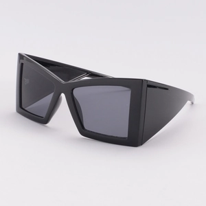 Lunettes de soleil papillon exagérées avec verres gris foncé pour sports de plein air