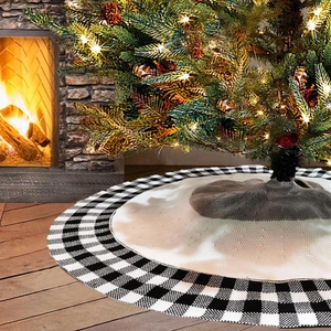 Classic 122cm black and white buffalo plaid knit Christmas tree skirt for holiday decor