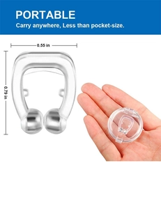 Portable silicone magnetic nose clip size 0.55x0.79 in with clear carrying case