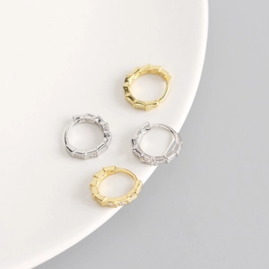 Geometric S925 sterling silver hoop earrings with pavé diamonds in gold and silver