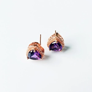 Fashion heart-shaped purple crystal stud earrings with rose gold base and white zircon accents
