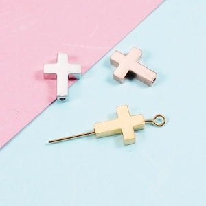 Polished stainless steel cross pendant charms in silver, rose gold and gold finish