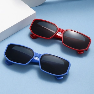 Lunettes De Soleil Carrées Rétro Plastique Décoration Métallique Protection UV400 Mode Voyage Extérieur Unisexe