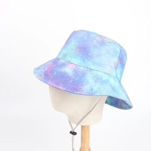 Cappello da pescatore tie-dye colorato da donna con laccetto antivento stile streetwear