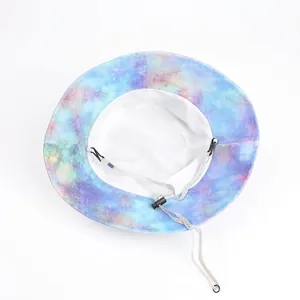 Cappello da pescatore tie-dye colorato a tesa larga con cordino antivento regolabile per il sole