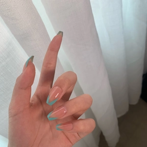 French V-Shape Press On Nails Long Coffin Fake Nail Tips Nude Pink Mint Green Glossy Artificial Manicure For Women