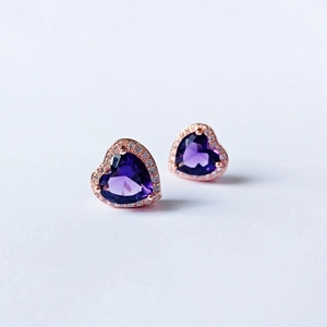 Fashion heart-shaped purple crystal stud earrings in rose gold with zircon halo