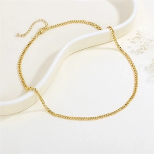Minimalist 18K gold plated copper necklace with cuban chain style and lobster clasp