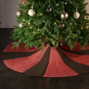 Classic 48-inch red and black striped knitted Christmas tree skirt for festive home decor