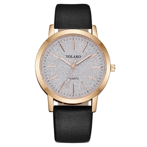Elegante Roségold-Quarzuhr mit sternenklarem Silberzifferblatt und Lederarmband
