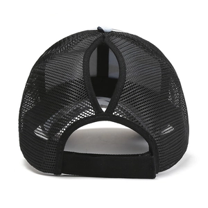 Schwarze Mesh-Pferdeschwanz-Baseballkappe mit V-förmiger Rückenöffnung für Damen-Sonnenschutz