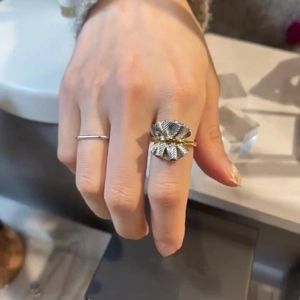 Anelli in argento sterling S925 con trama a pieghe e finitura bicolore oro e argento