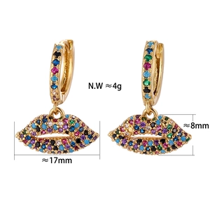 Detail of gold lip earrings with multicolored rhinestones and precise dimensions