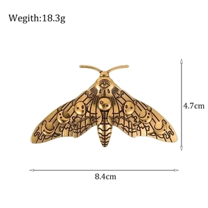 Vintage bronze moth brooch pin for suits with size 8.4x4.7cm and weight 18.3g specs