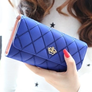 Women Long Wallet PU Leather Quilted Crown Metal Decor Large Capacity Clutch Phone Purse Elegant Fashionable Handbag