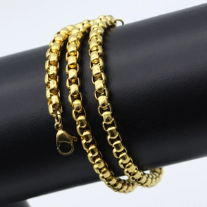 Polished gold box chain necklace for men in stainless steel with secure lobster clasp