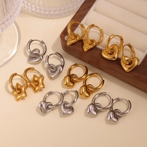 Minimalist Stainless Steel Detachable Heart Star Hoop Earrings For Women Fashion Electroplated Gold Silver Charms Jewelry