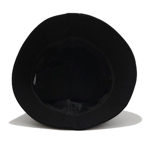 Cappello a secchiello nero classico con fodera interna in rete traspirante e cotone
