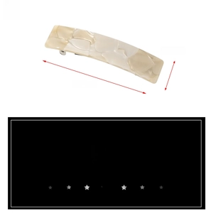 Vue détaillée de la pince à cheveux rectangulaire en résine marbrée avec dimensions