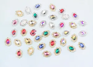 Charm's pour ongles en alliage avec pierres ovales colorées et bases en métal rétro