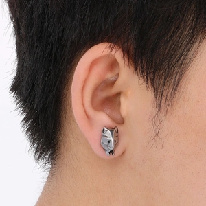 Wolf head titanium steel stud earring with retro hip hop style for men and women