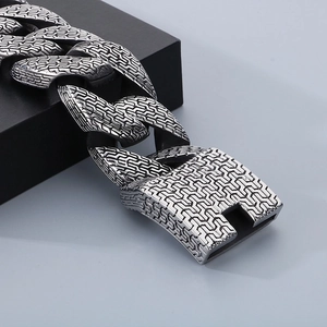 Vintage stainless steel trident pattern chain necklace with engraved geometric textures