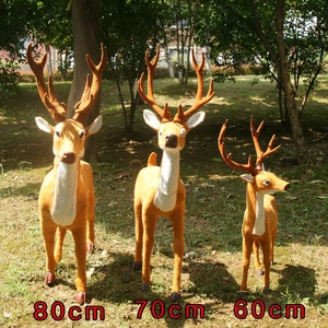 Vue détaillée des figurines de cerf sika en tailles de 60cm 70cm et 80cm