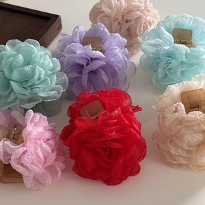 Set of 7 colorful tulle rose flower hair claws for vacation beach styling