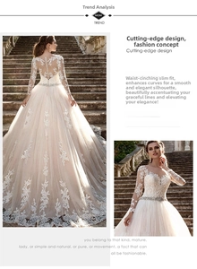 Détail des manches en dentelle et du dos transparent d'une robe de mariée avec perles fines