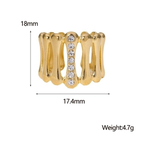 Detailed dimensions of the 18K gold plated geometric ring with dimensions and weight