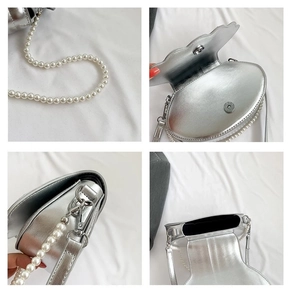 Detailansichten der silbernen Muscheltasche mit Perlenkette, Magnetverschluss und Innenraum