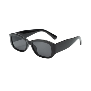 Vollrandige quadratische schwarze Sonnenbrille mit dunkelgrauen Gläsern für die Mode